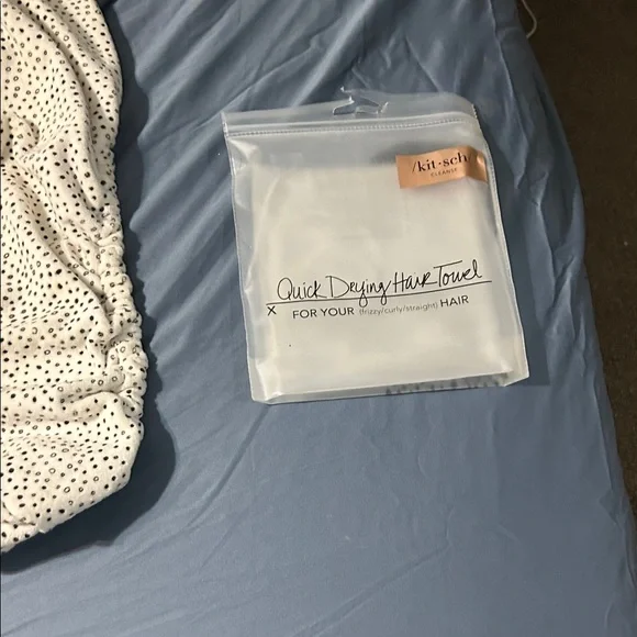 Kitsch Soft Cream Hair Towel - Picture 8 of 8